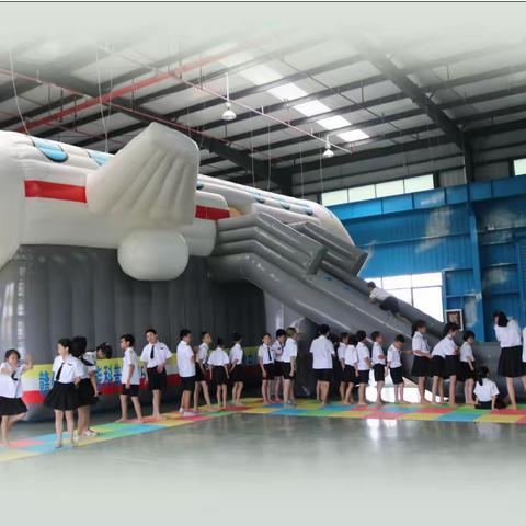 航空筑梦中国心  盛世宏图中国梦—航空科普户外拓展活动