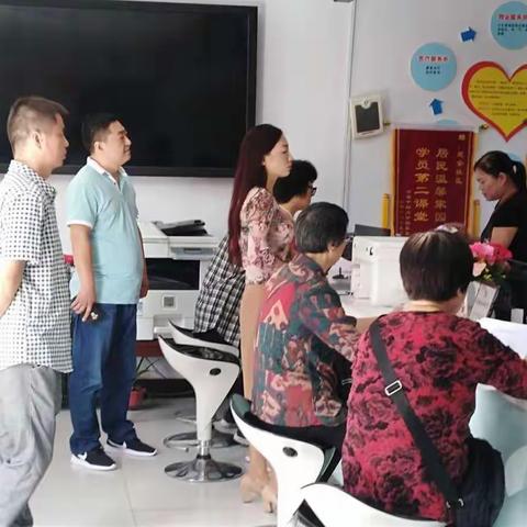 坚守工作岗位 诠释“别样中秋”