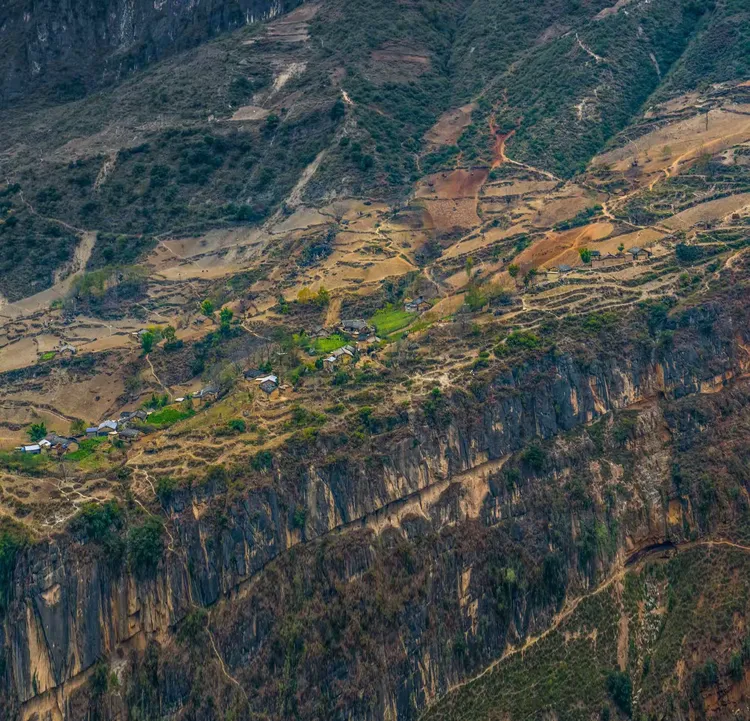 赵鹏-四川大凉山（2017.11）