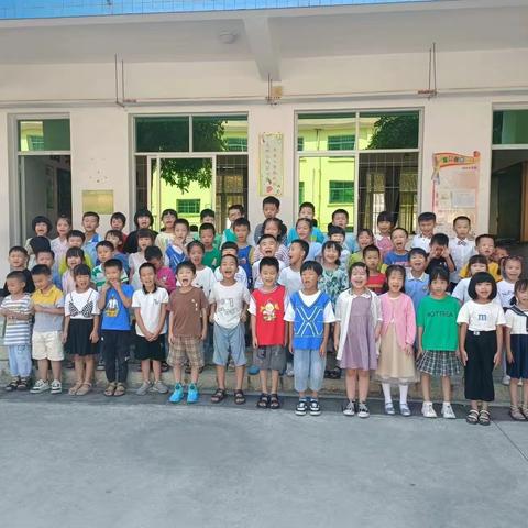 习劳知感恩，一点一滴长德行