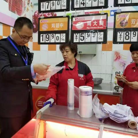 开发区分局迅速行动掀起禽类食品专项整治热潮