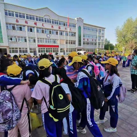 服务社团百花齐放 多彩校园妙趣横生--常乐中学课后延时服务全面落地