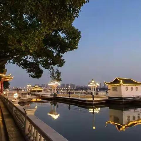 爱咋咋地