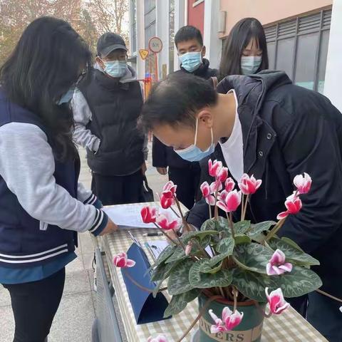 小足球绽放大梦想——中山西路幼儿园开展足球月会线下教研活动