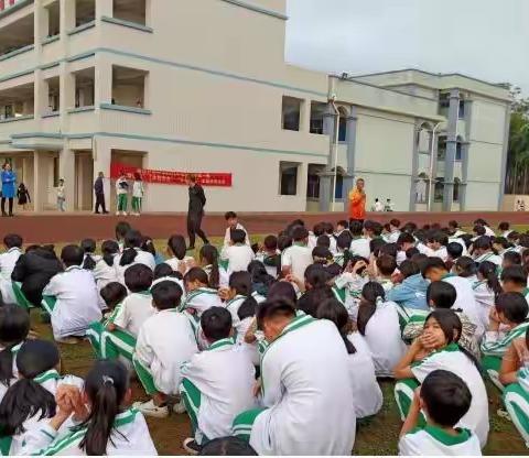 定安县翰林初级中学AED除颤仪使用培训