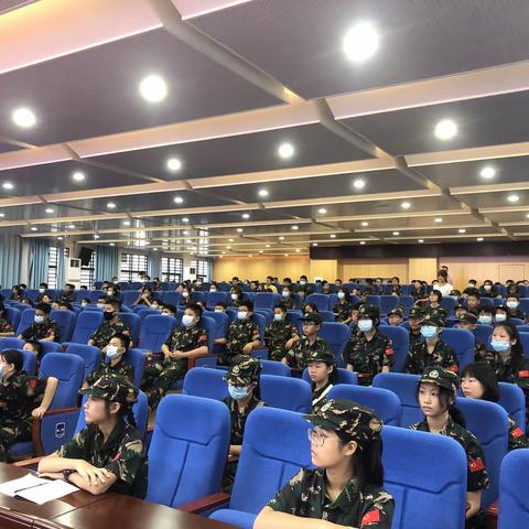 “学规矩   守章程，争做优秀中学生——海口市五源河学校2022级七年级新生入学教育之爱校篇”