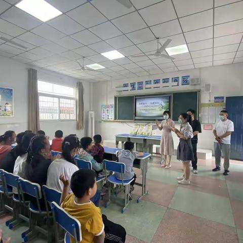 “这个中秋我们这样过”——铜陵路街道登峰书屋、悦·书房和蚌四小特教师生开展中秋制花灯活动