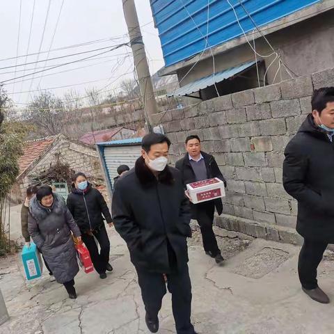 慰问暖人心、关怀情意浓！蒙阴县女企业家协会春节走访慰问困难群众