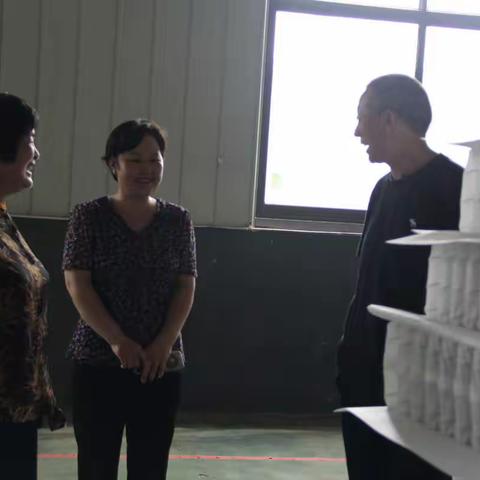 临沂市科技局、蒙阴县科技局领导莅临水波尔参观指导