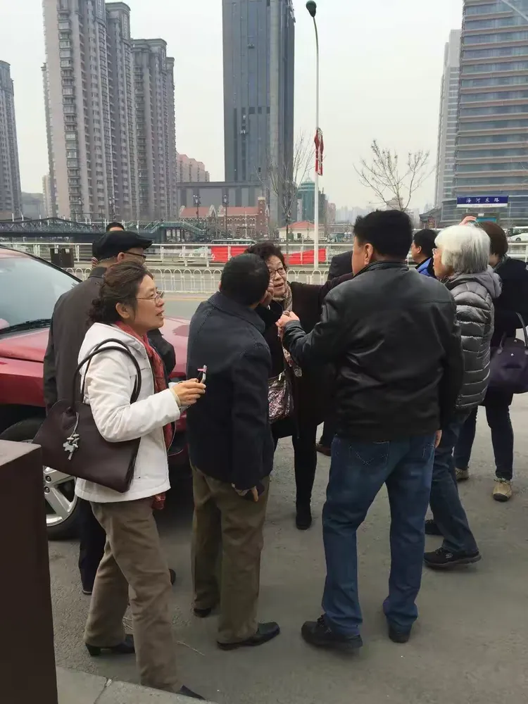 2016年北京十一叔,老姨率杨书夫妇,杨刚夫妇,杨红夫妇回津省亲记录