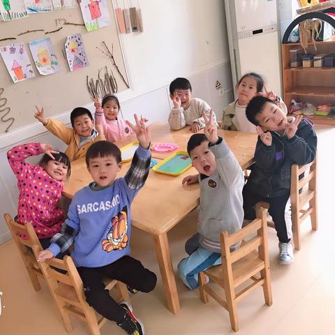 新课堂新体验❣️牛奶也能画画啦👏👏