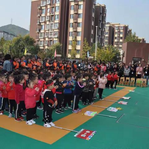 【育园小学附属幼儿园】小班亲子游戏日--小手拉大手，健康一起走