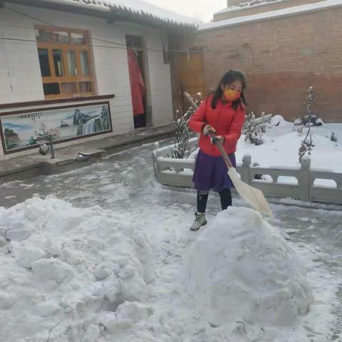 今日的永靖春雪飘飘 风景这边独好——四局小学五（5）班春雪后乐翻天