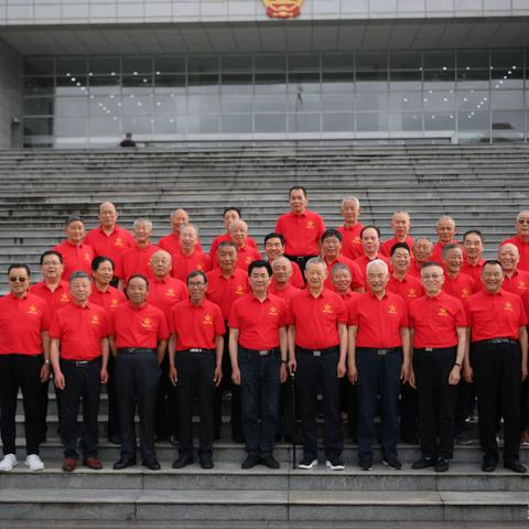 即是战友又是老乡