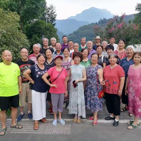 欢    聚   三   江