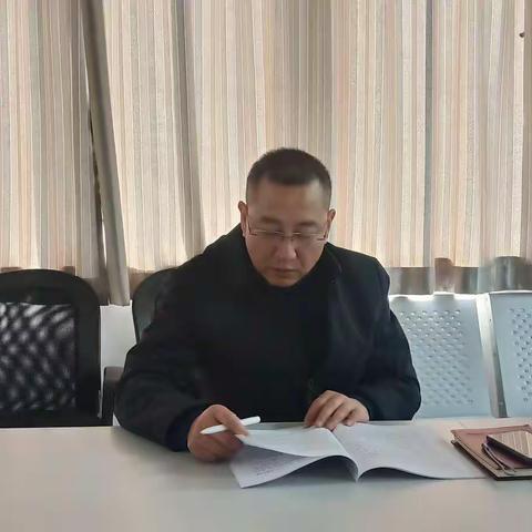 第八党支部组织学习公司党委工作报告