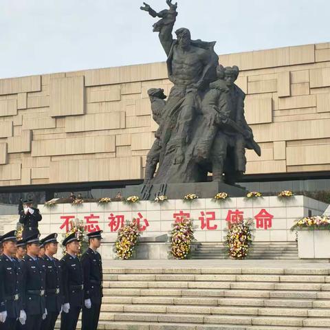 长春市第四十八中小学部参加吉林省暨长春市向人民英雄敬献花篮仪式