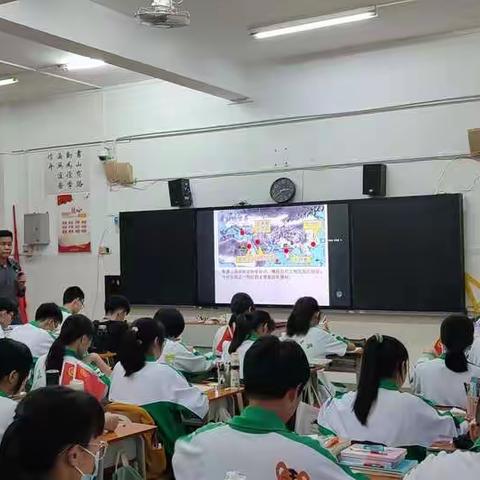 重视中学历史学科核心素养教学——琼海市中学历史吴敏名师工作室开展专题培训