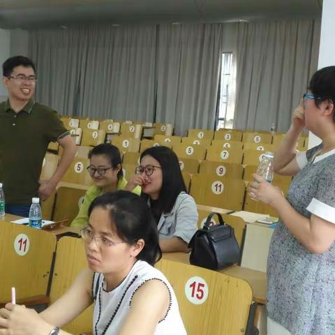海南琼海市2018年高考历史学科备考会