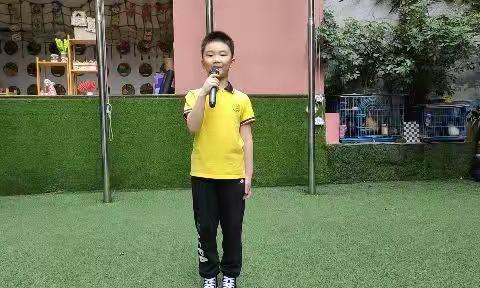 南方玫瑰幼儿园升国旗仪式之宋雨哲