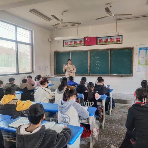 以教研引领教学——石桥镇小学语文教研活动