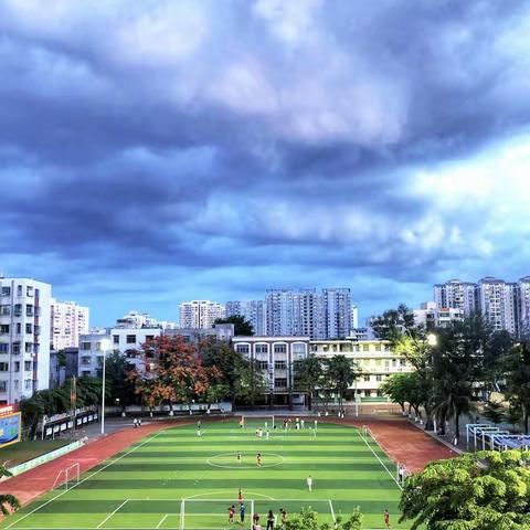 海口市美兰实验小学二年级组“送垃圾回家”主题班会