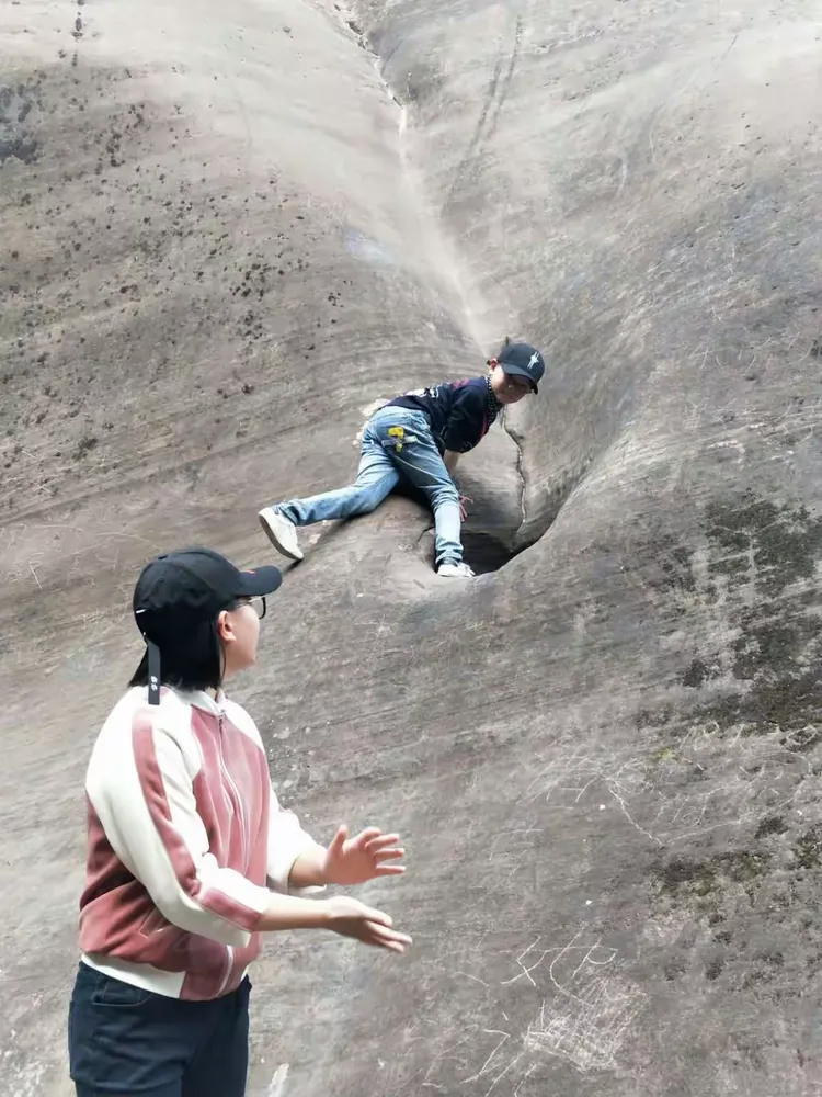 看,只有我能爬上去