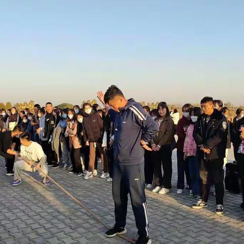 护理中医学院——拔河比赛