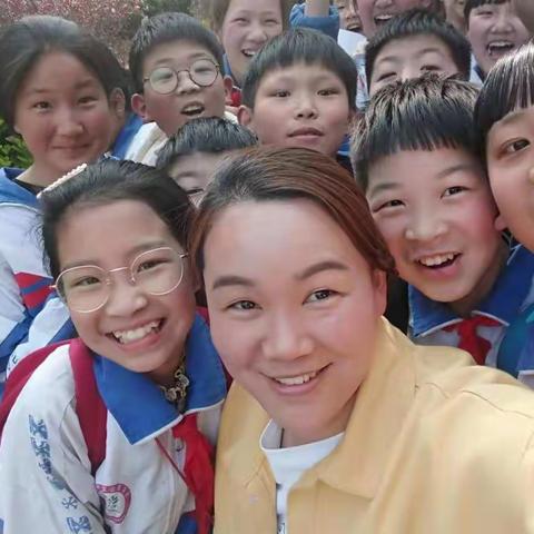 爱为先导 辛勤耕耘——嵩县第三实验小学师德标兵张轶曼