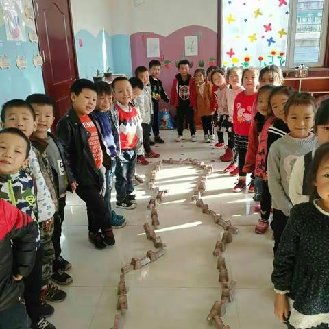 爱贝乐大二班一周精彩瞬间