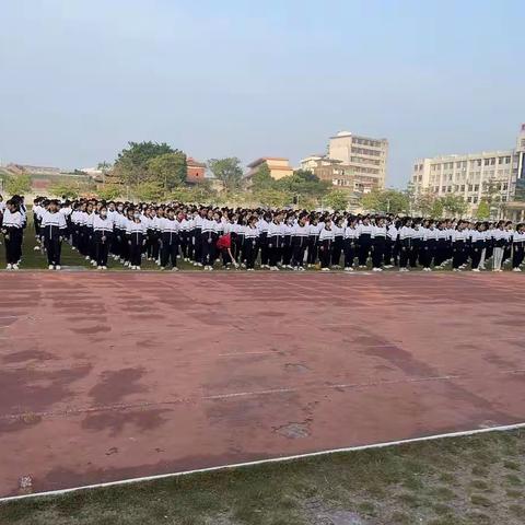 激扬青春 梦逐绿茵