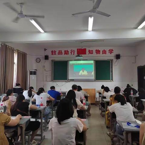 身披铠甲心有远方，长风破浪扬帆起航