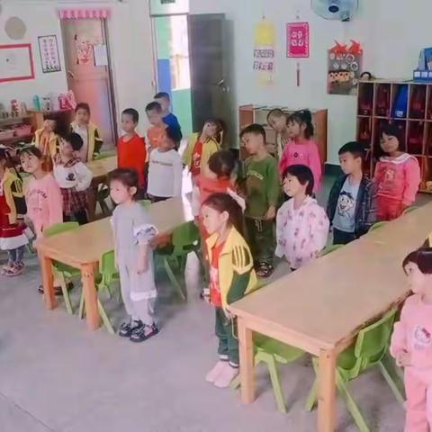 “爱上幼儿园”枫木晨语绿地幼儿园