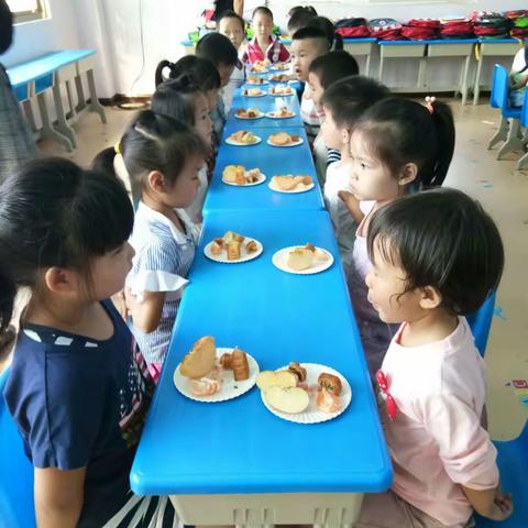 大大一班月饼分享会