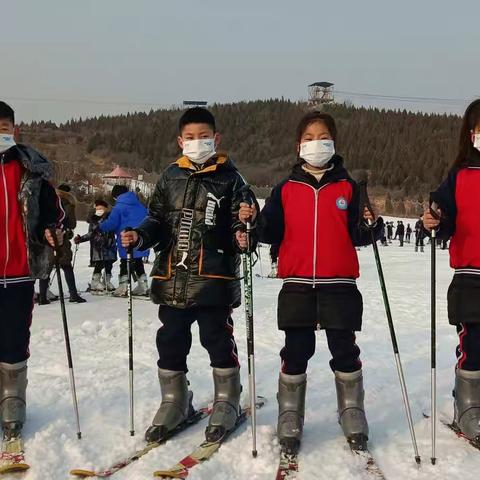 冰雪照亮梦想  携手共向未来