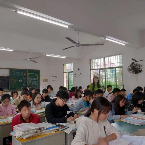 落实“双减”，夯实课堂-----湾头桥镇中学语文组常态公开课