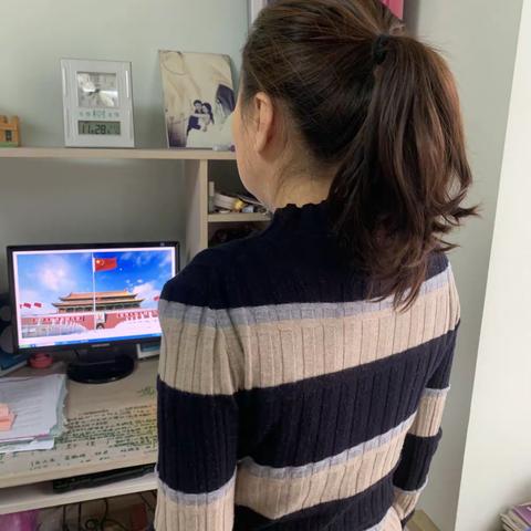 调兵山市第三小学举行线上升旗仪式