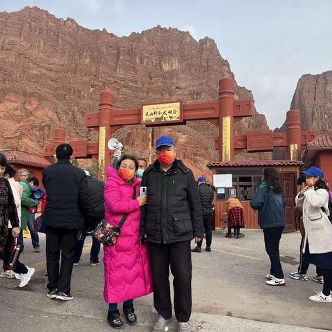 新疆是个好地方，坐着火车逰新疆〈新疆逰之一〉