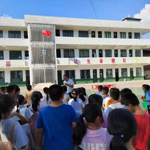 肖家坪小学消防逃生演练及消防知识培训掠影