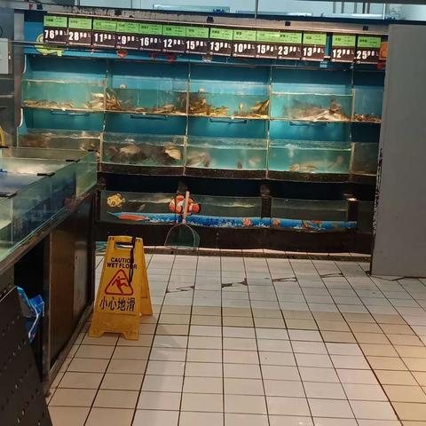 中百仓储龙兴店3月5日中午运营报告