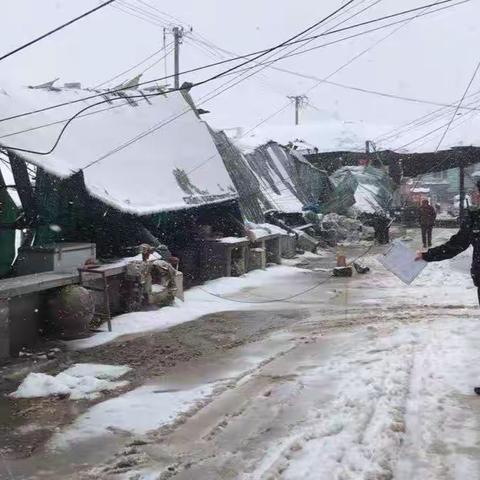 风雪无阻，坚守忠诚——万德派出所极端天气为辖区群众排忧解难