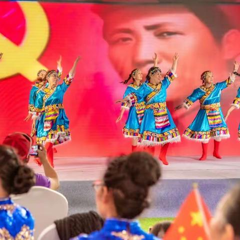 庆祝八一建军节，祝福我们的祖国更加繁荣昌盛！
