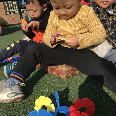 阳光大地幼儿园丁丁班 建构活动