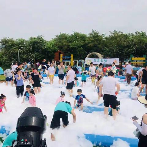 贝尔嘉幼儿园🌈向往的生活 “酷爽夏日·泡沫露营⛺️嘉年华