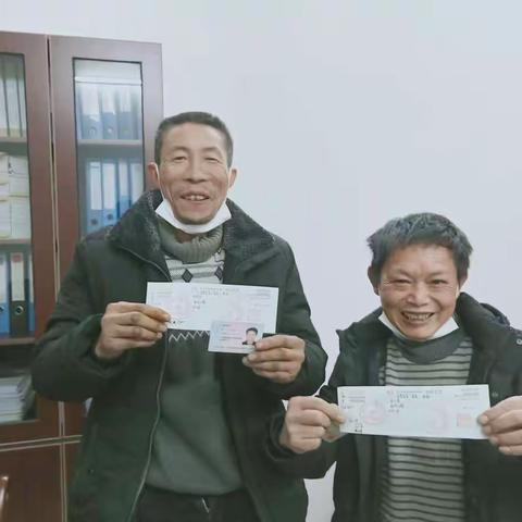 这笑容，不是锦旗，胜似！再努力，用命履责，无悔！