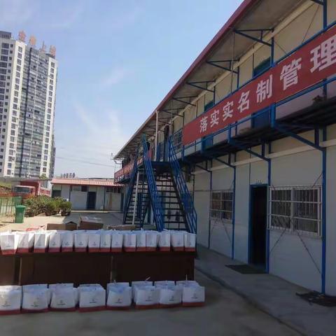 黄冈节前"三送"服务，农民工感受如家温暖