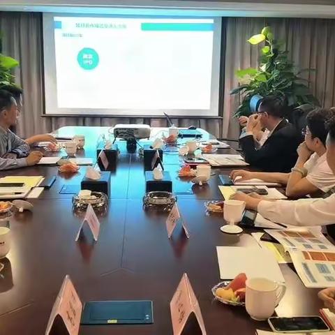 旗委常委、政府副旗长李桂方带队赴北京开展招商引资工作