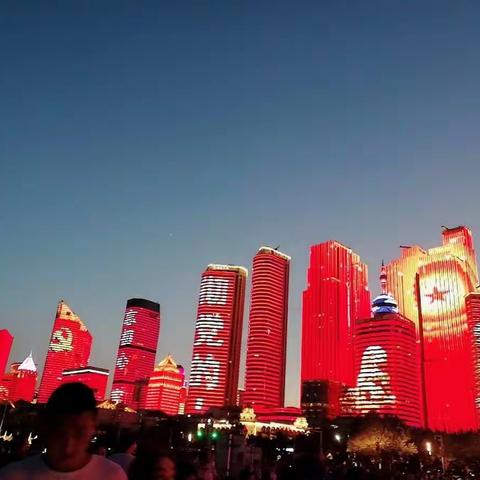 2018.7.1五四广场灯光秀（有幸看到灯光秀实在是偶然，简直就是一场视觉盛宴）