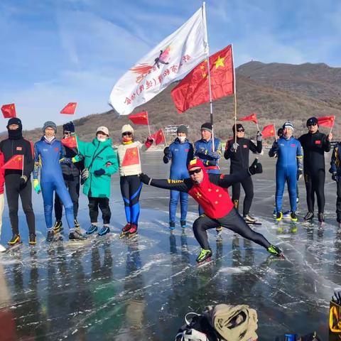 享冬日暖阳，感受冰雪魅力；集天然冰场，畅滑松花湖泊——舒兰市双滑协会2023年开年活动纪实