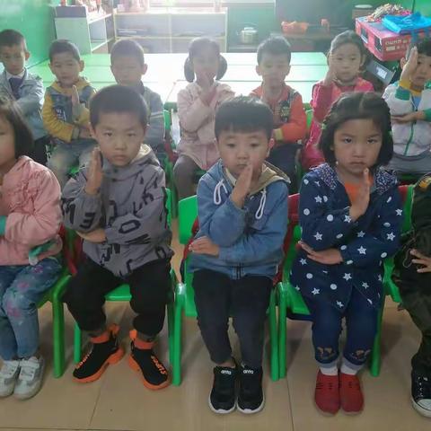 文化宫幼儿园学二班成长记录